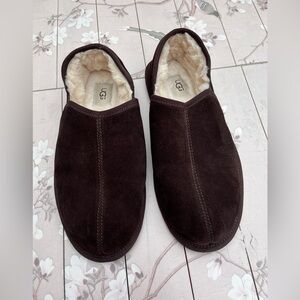 Ugg slippers